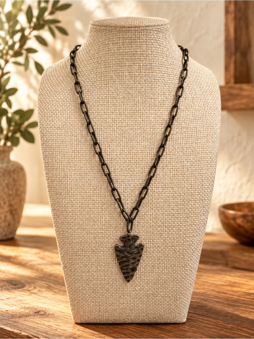 BRONZE GIRL POWER NECKLACE